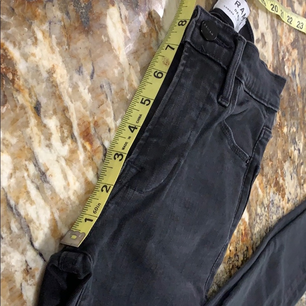 Le High Skinny Jagged Hem Whittier FRAME Size 24 - Picture 4 of 8